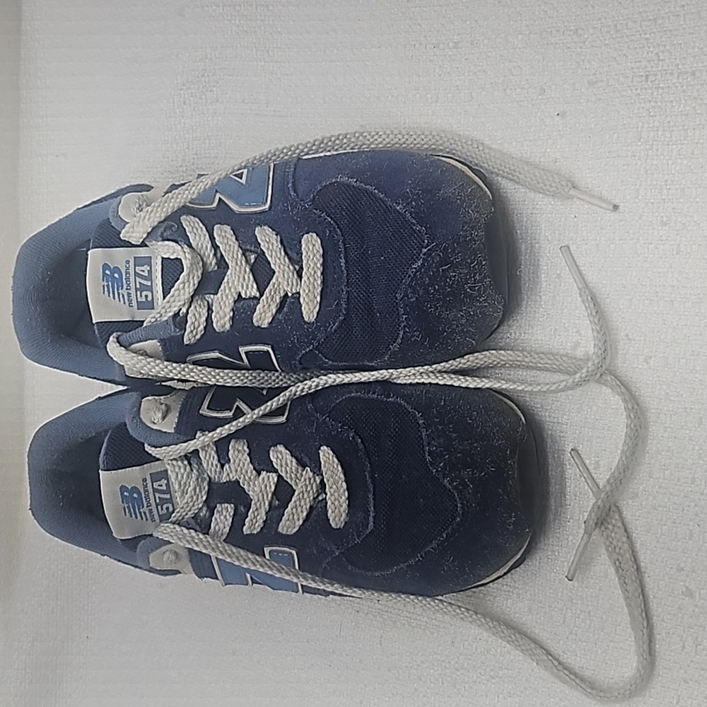 NU Balance 574 Big Kids Size 3.5